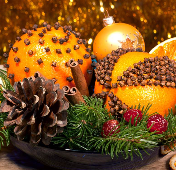 Christmas craft projects  - Orange and clove pomanders