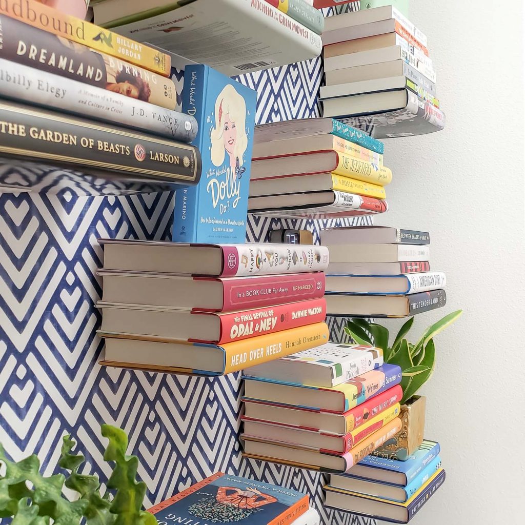 Gifts for book lovers - Floating bookshelf